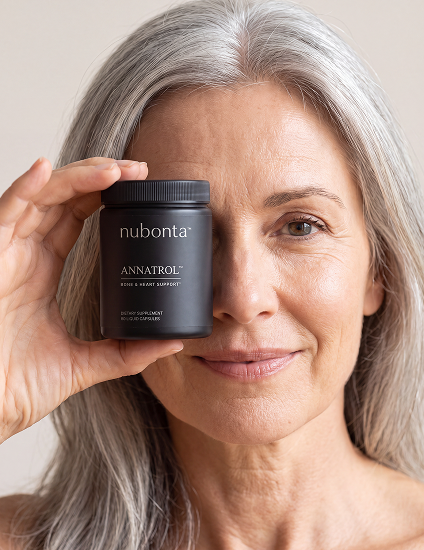 Woman holding a nubonta product